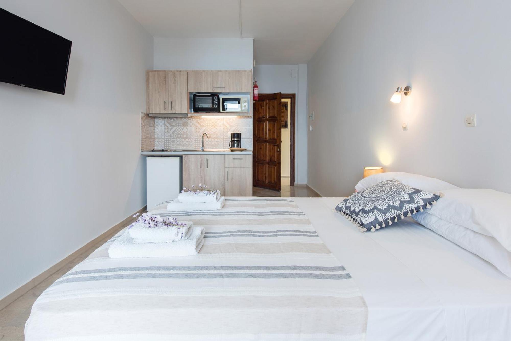 Hotel Odeon B&B Barbati Ngoại thất bức ảnh
