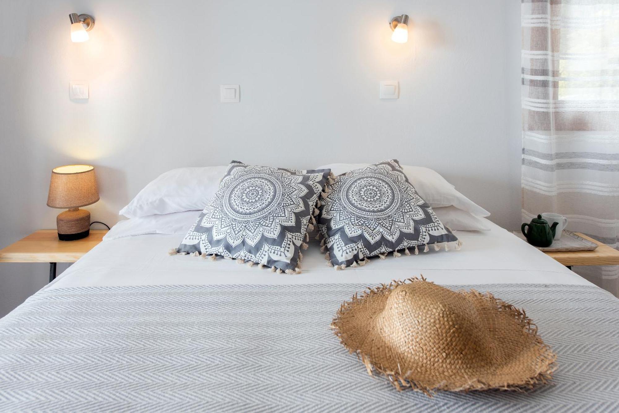 Hotel Odeon B&B Barbati Ngoại thất bức ảnh